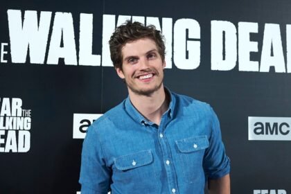 Daniel Sharman