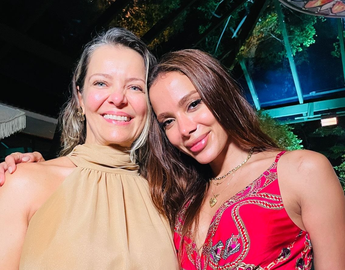 Lari Pedrosa e Anitta