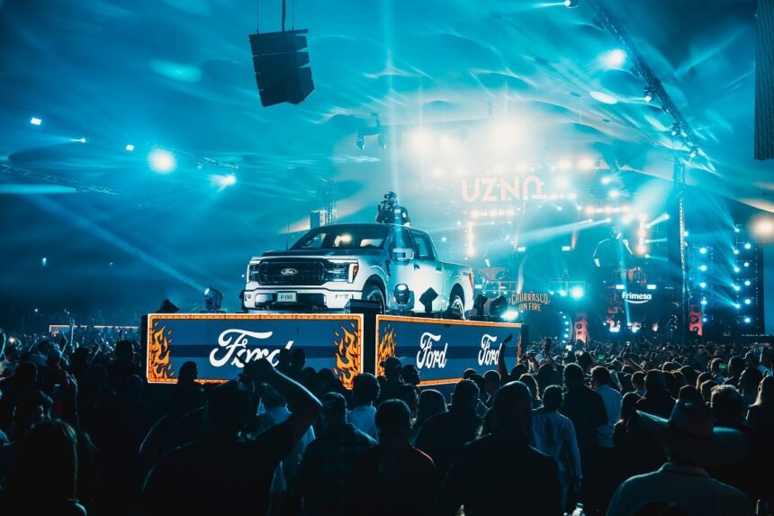 Churrasco On Fire - Sorocaba no palco da Ford