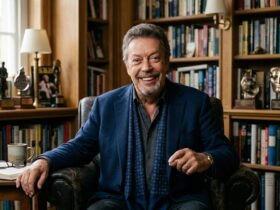 Tim Curry