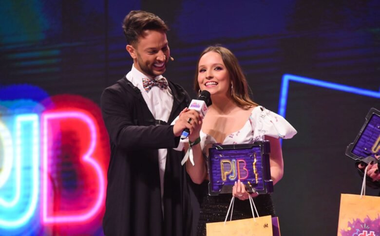 Guto e Larissa Manoela